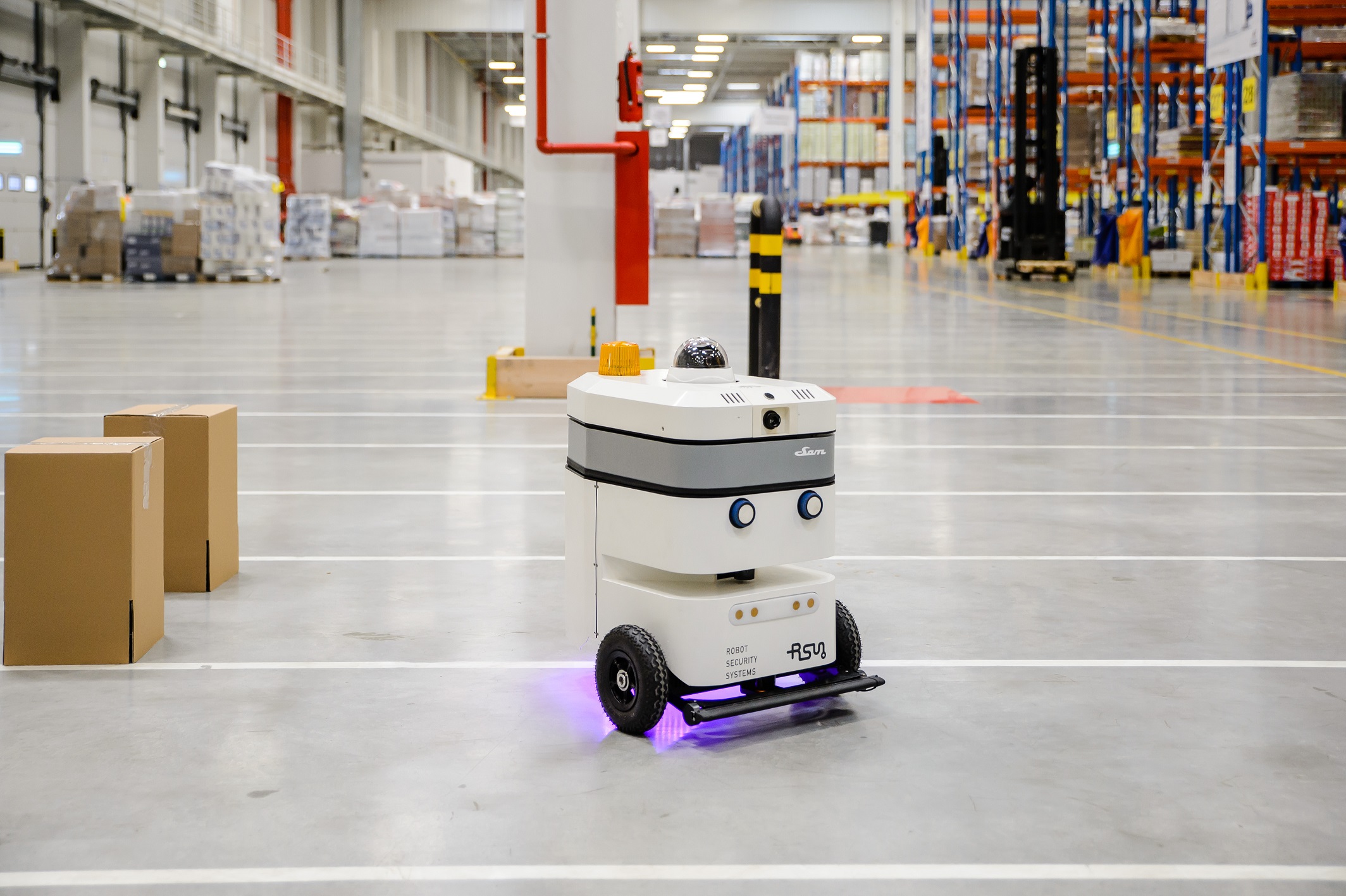 SAM Robot – Robot Ochroniarz fot. ID Logistics