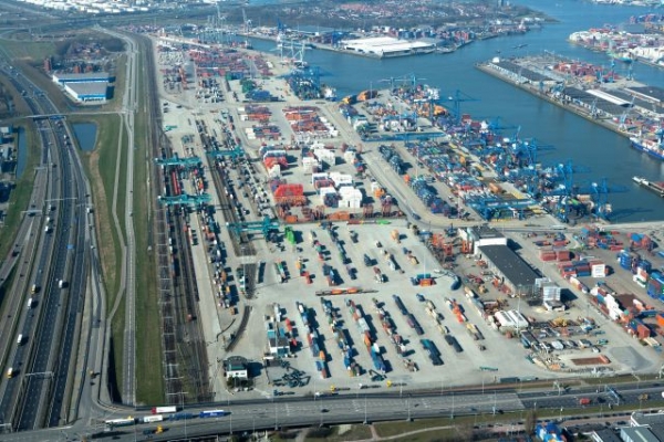 Delegacja dostawców usług z Rotterdamu w tym tygodniu odwiedza Poznań, aby naświetlić możliwości transportu łączonego.
