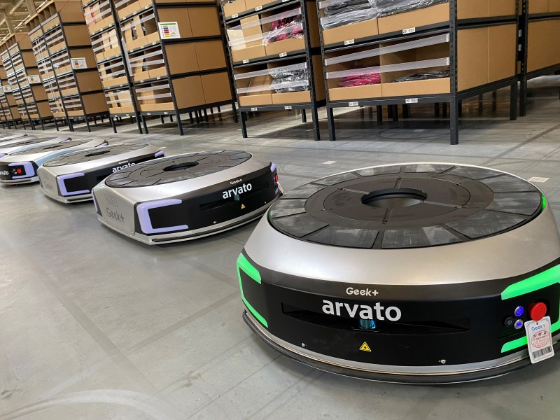 Arvato rack to person800px160052025 2