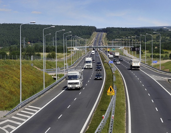 Kapsch Telematic Services największym operatorem systemów poboru opłat drogowych w Polsce. Źródło: KTS