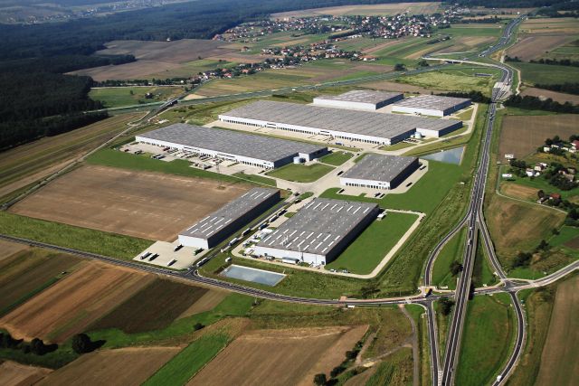 W wyniku renegocjacji umowy najmu Müller – Die lila Logistik Polska przedłużyła umowę na terenie SEGRO Logistics Park Gliwice. Źródło: Cushman & Wakefield