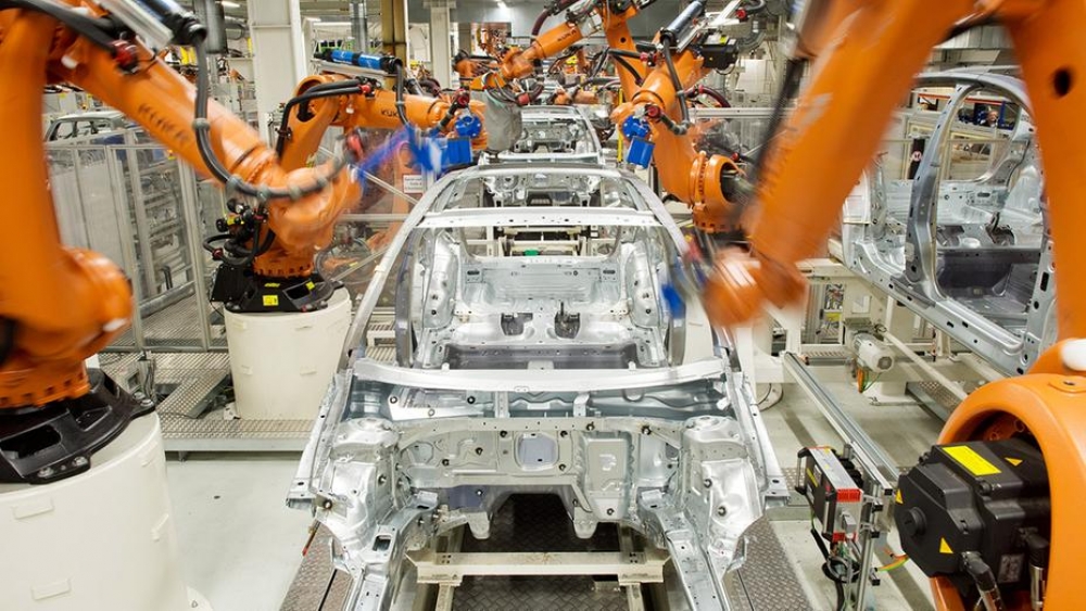 BMW automatyzuje fabryki robotami KUKA