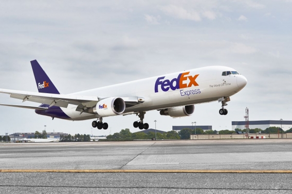 FedEx pomoże w walce z COVID-19