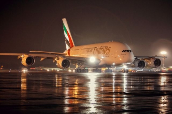 Linie Emirates wprowadzają flagowy samolot Airbus A380 na trasie do Moskwy.